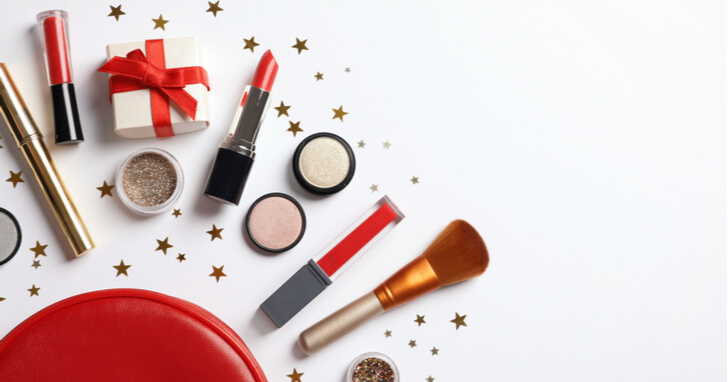 年 クリスマスプレゼントは化粧品がおすすめ 喜ばれる理由とおすすめアイテム Mood Mark Idea