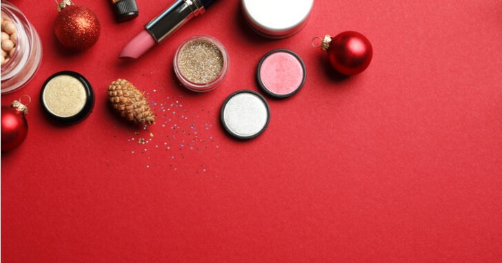 年 クリスマスプレゼントは化粧品がおすすめ 喜ばれる理由とおすすめアイテム Mood Mark Idea