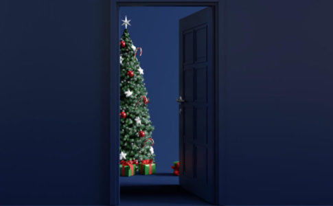 ドアの開いたクリスマスルーム