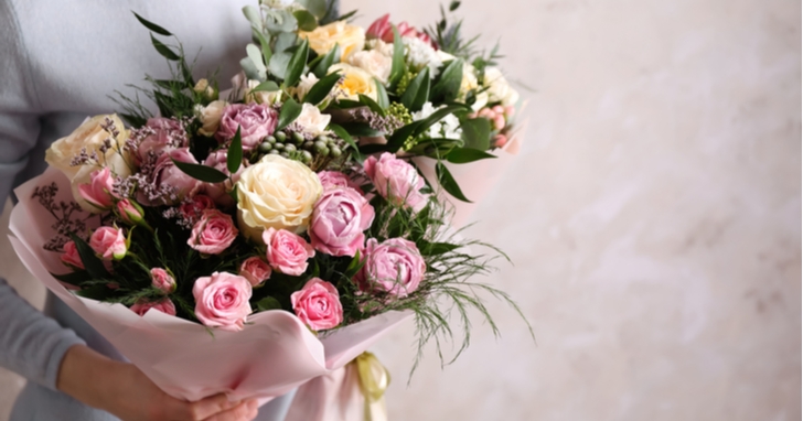 敬老の日に花をプレゼント｜定番の花束からおすすめフラワーギフトまで人気のお花を一挙紹介 - MOOD MARK IDEA