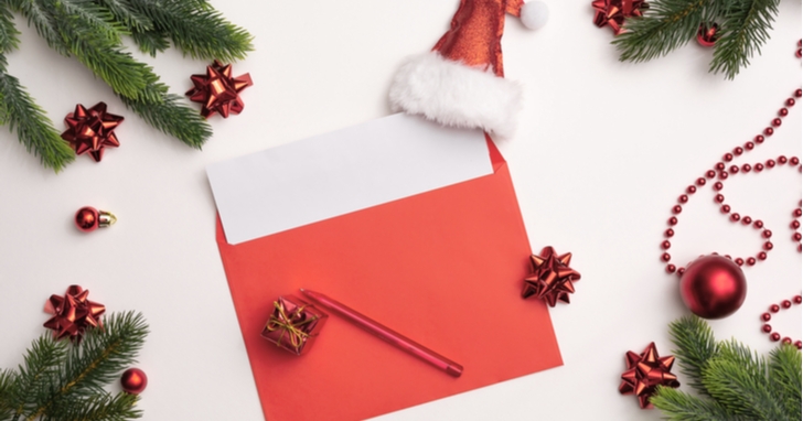 妻へのクリスマスプレゼントにはメッセージカードを添えて