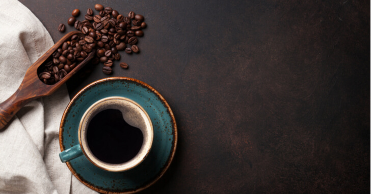 形に残る退職祝いとなる「コーヒーカップ・ボトル」